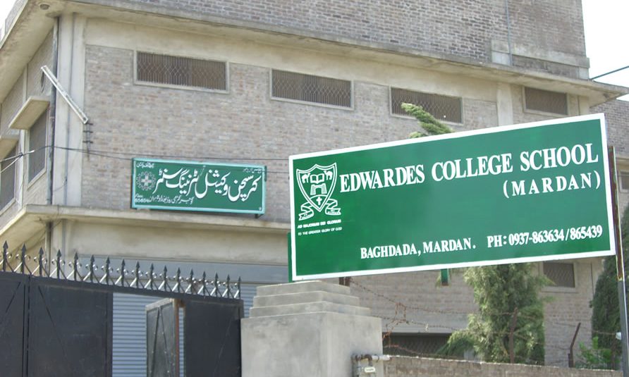 e4